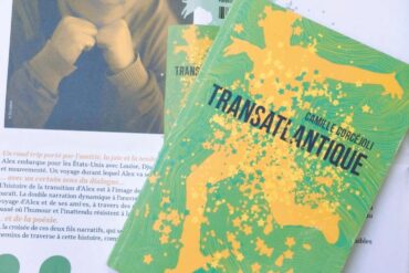 « Ferme ta gueule s’il te plait je suis en train de t’écrire un beau poème d’amour » de Thomas Vinau